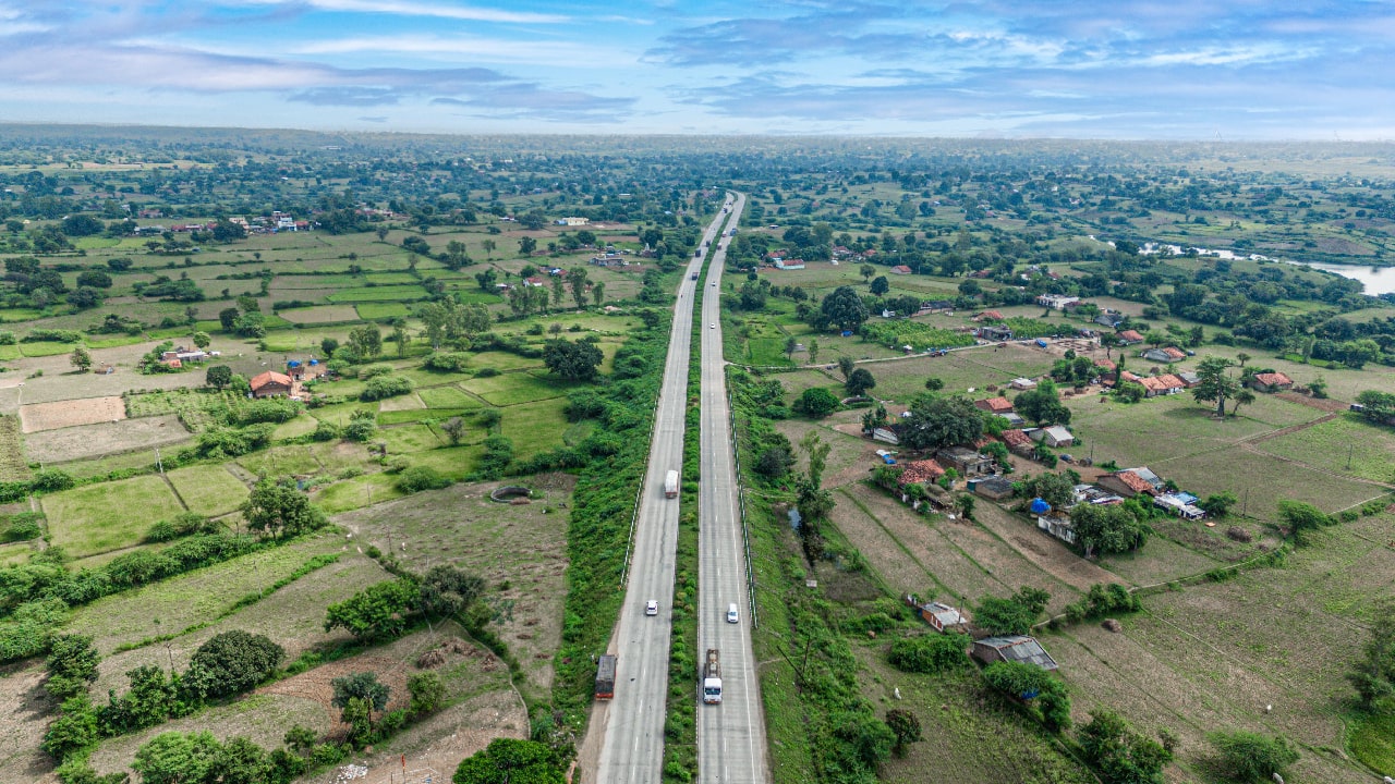 Vertis Infrastructure Trust Secures ₹900 Crore Through Sustainability-Linked Bond, Setting a New Benchmark for Indian InvITs